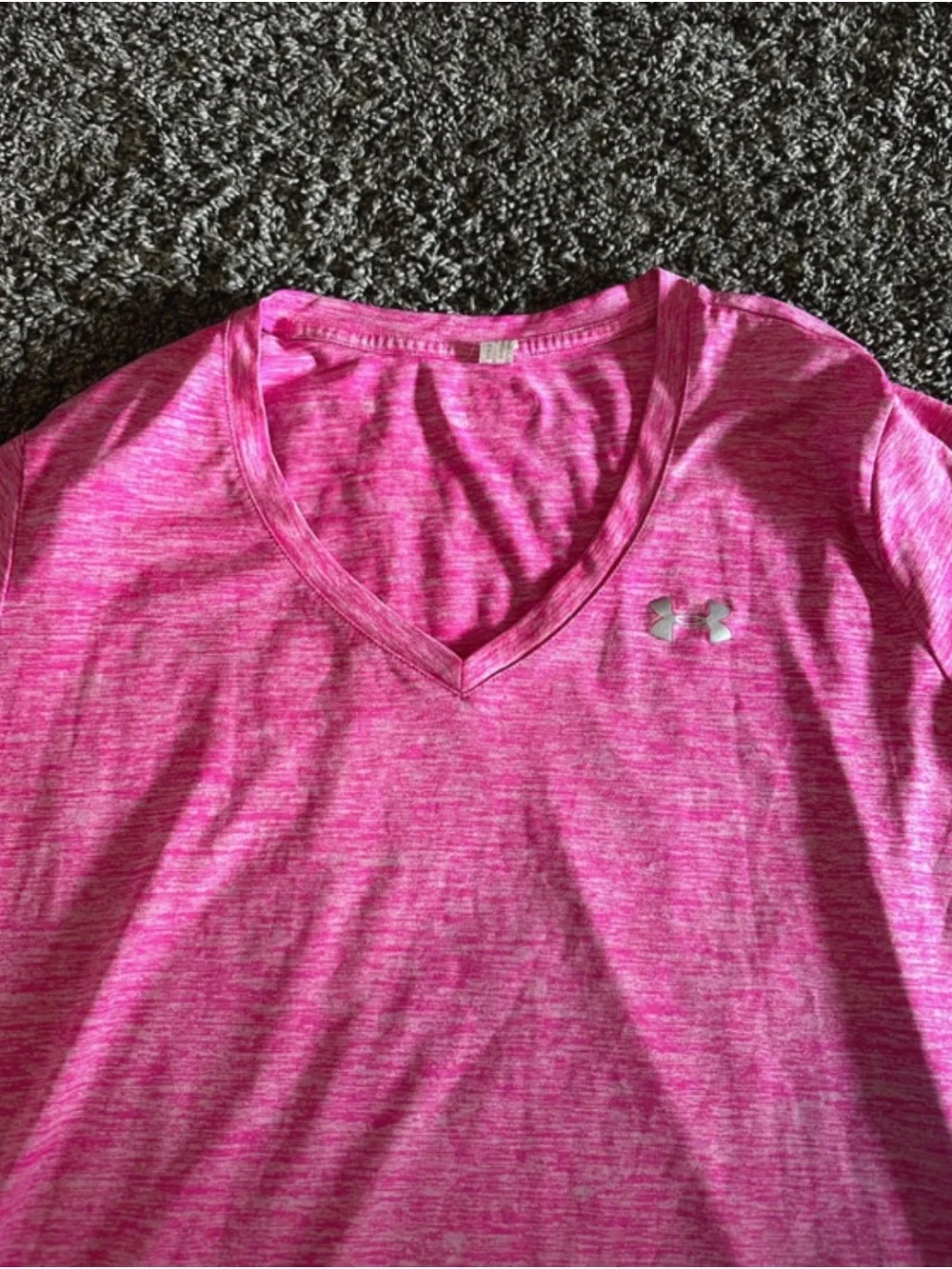 Under Armour Hot Pink Heathered V-Neck Long Sleeve Top